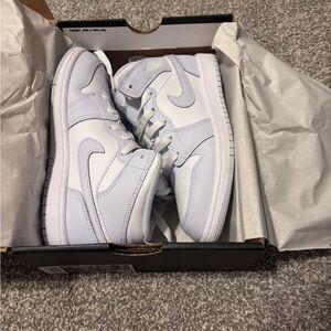 Nike Air Jordan 1 Mid Cobalt Bliss/White Shoe Size 2Y In Box